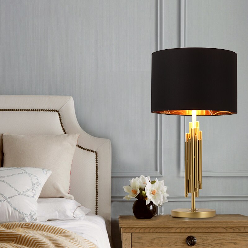 Nordic LED Iron Art Table Lamp Cafe Modern Restaurant Living Room Desk Lamp Bedroom Bedside Table Light Reading Decor Fixtures