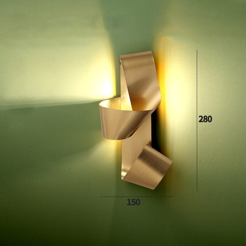 Gold Ribbon wall lamp