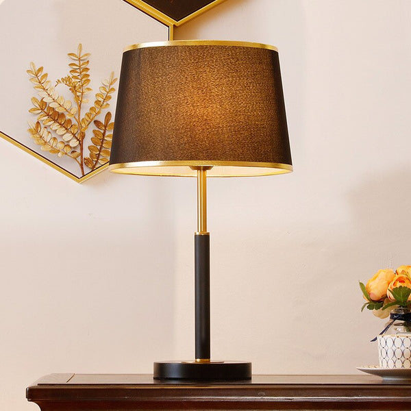 Nordic Modern Table Lamp Indoor Lighting Living Room Bedroom Decor Black White Lampshade Led Bedside Lamp E27 Iron Table Lamps