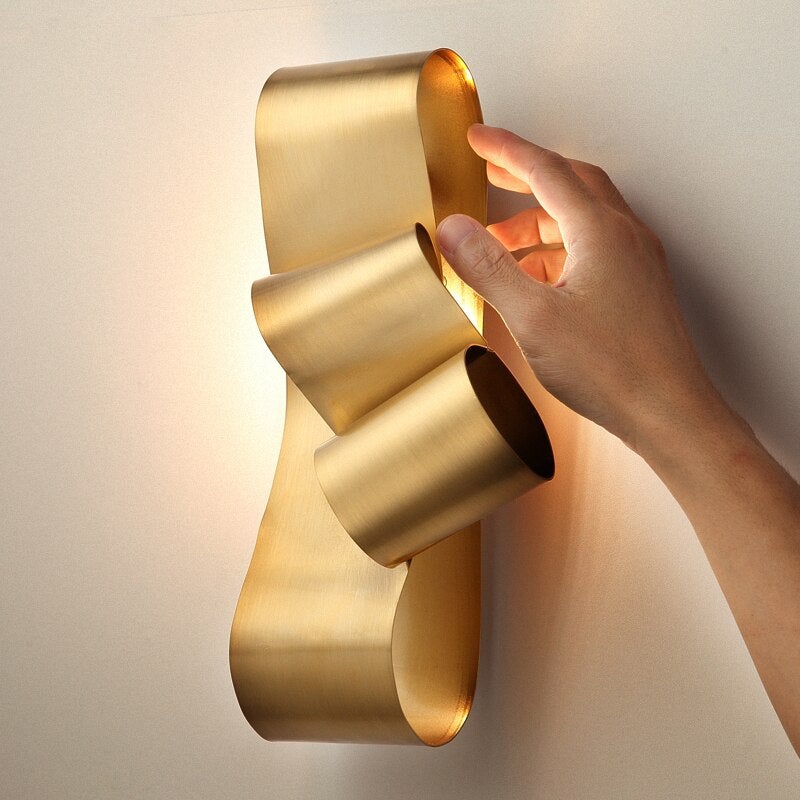 Gold Ribbon wall lamp